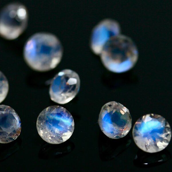Natural Rainbow Moonstone, Round Faceted