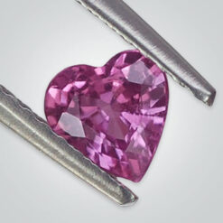 Natural Pink Sapphire, Heart AAA