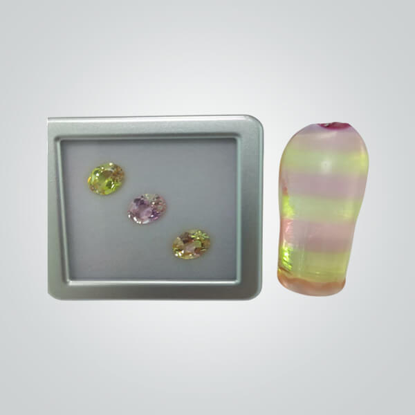 Bi-Color Peach/Yellow Sapphire, Triangle